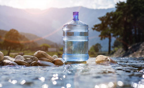 What's the Difference Between Natural Mineral Water and Bottled Water?